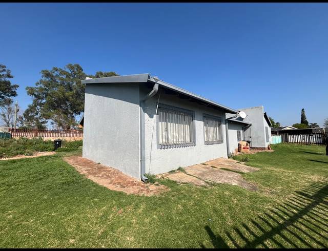 3 BEDROOM HOUSE TO LET IN BRAKPAN NORTH